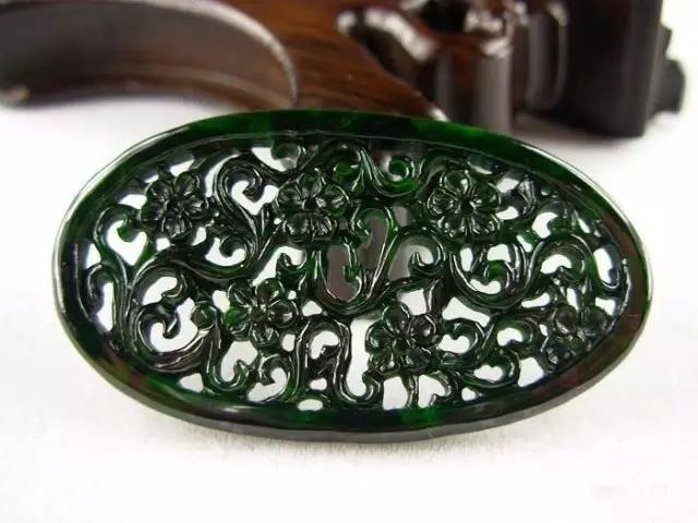 被低估满绿翡翠新种,升值空间巨大 第13张