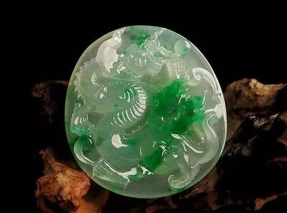 什么颜色的翡翠手镯最全翡翠品种大全，图文详解！  第6张