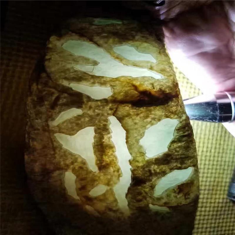 深度剖析，未来几年翡翠原石价格将会持续上涨，你怎么看？  第5张