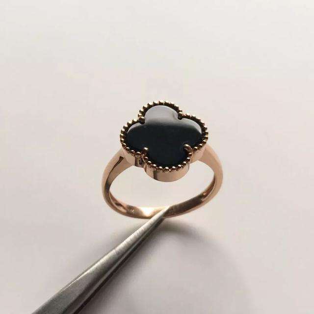 和田玉和翡翠的区别缅甸人称其为情人的影子！冰种墨翠价格可真不便宜  第9张