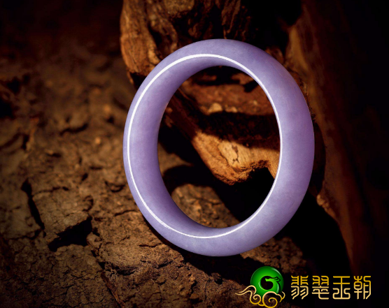 任何挑选性价比高的紫罗兰翡翠手镯？这些方法可以帮到你！   第1张