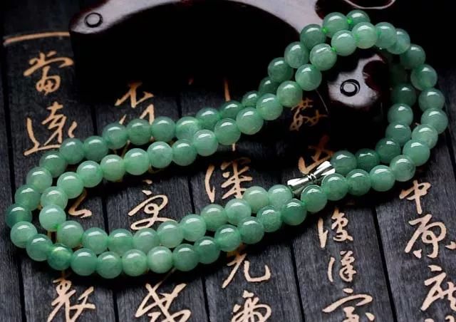 是不是所有的A货翡翠都很贵？几百元的翡翠能买吗？  第2张