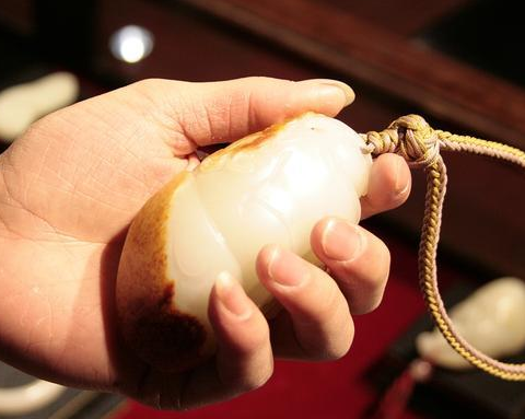 为什么玉石的价格之间差距那么大？  第3张