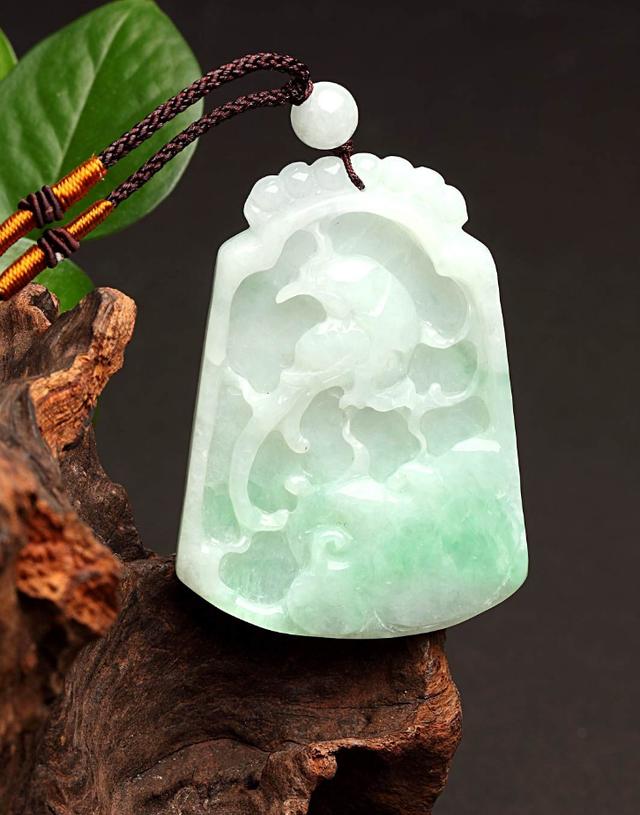 从备受瞩目到遭人嫌弃，经历高开低走后，白色翡翠终于再次逆袭！  第22张