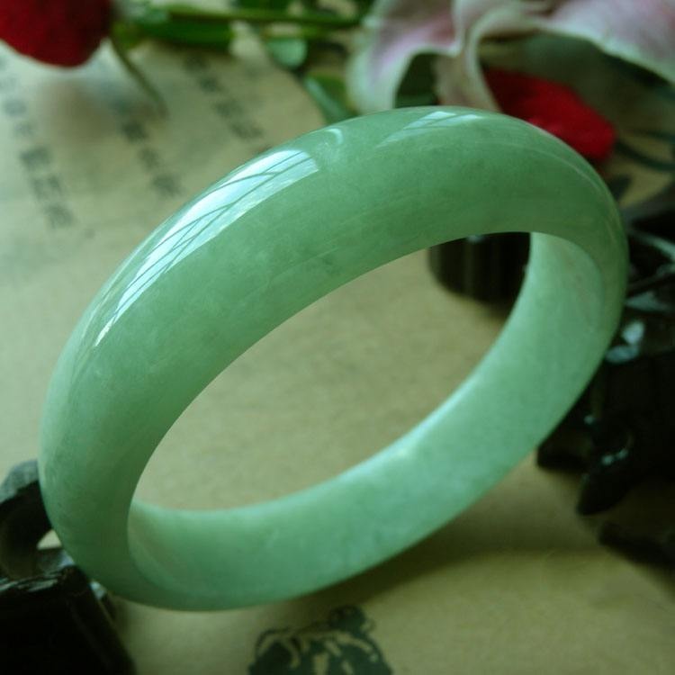 价格最亲民的翡翠之一，豆种  第3张