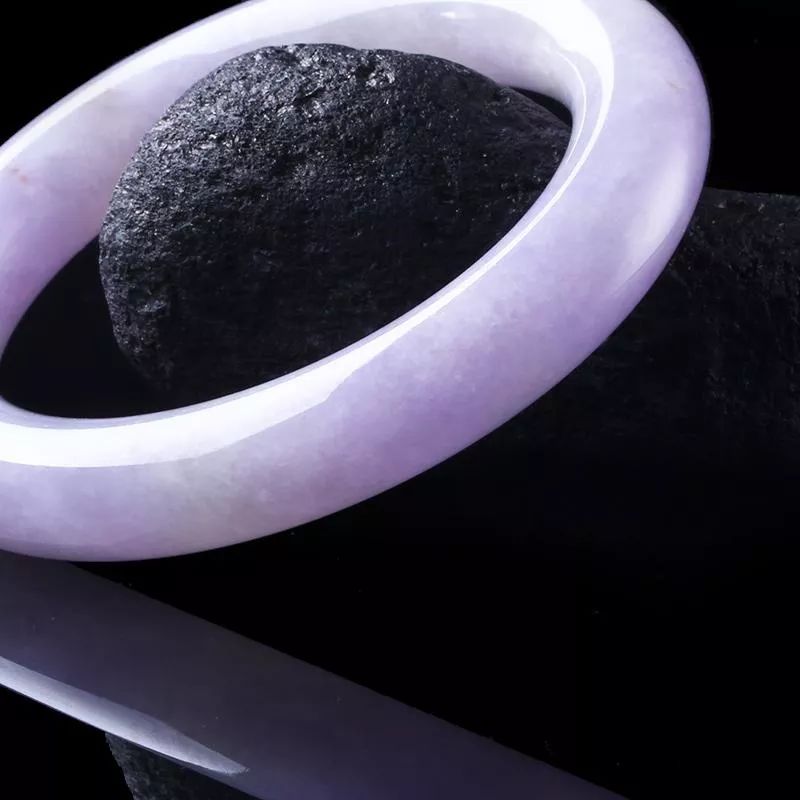 紫罗兰翡翠手镯的价格如何？如何辨别紫罗兰翡翠手镯的真假  第6张