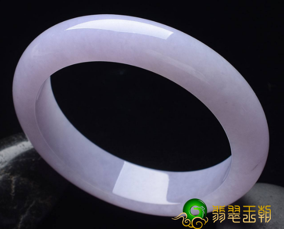 任何挑选性价比高的紫罗兰翡翠手镯？这些方法可以帮到你！   第2张