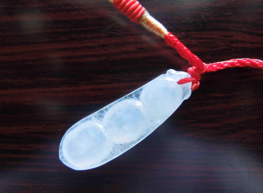 翡翠金蟾戒指图片大全缅甸翡翠贵吗？怎样鉴定缅甸翡翠的质量？   第2张