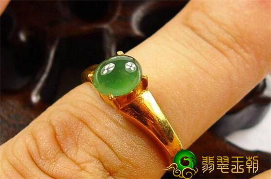 翡翠原石场口鉴别翡翠主要成分有哪些，翡翠内有哪些成分？   第2张