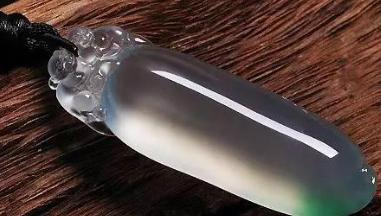 正品a货翡翠手镯价格什么样的翡翠才是好翡翠  第1张