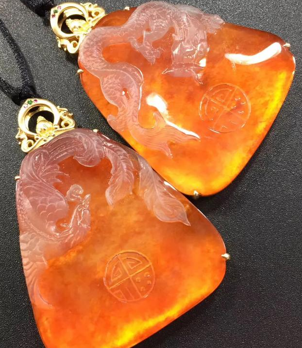 翡翠红色系列：鸡冠红的翡翠收藏价值高，成为市面上最抢手的翡翠  第1张