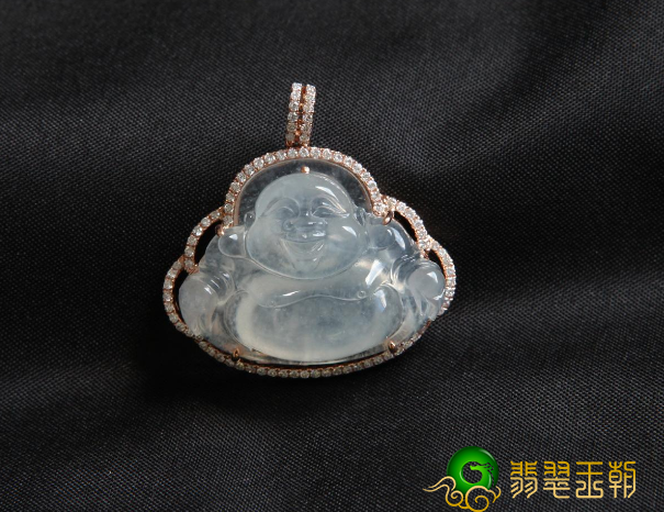 如何挑选自己喜爱的翡翠佛公?什么样的更适合自己？   第2张