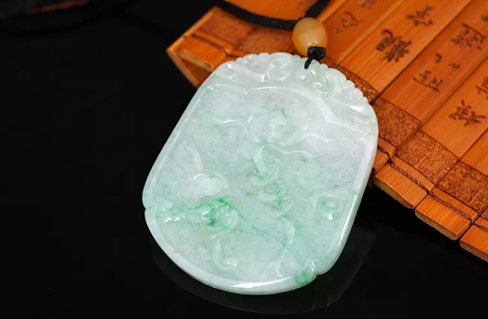金丝成线谱华章，金丝入翠抒玉境——金丝种翡翠  第12张