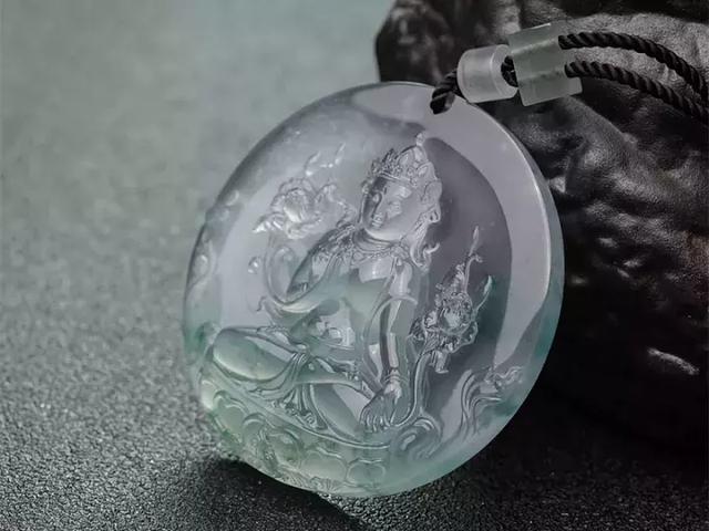 2019年翡翠价格走势分析！听听业内行家怎么说  第3张