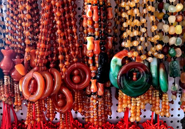 玛瑙第一镇：疫情后生意惨淡，水胆玛瑙白菜价，玛瑙这行业怎么了  第8张