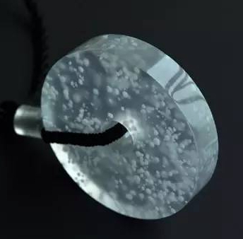 什么是翡翠中的木那料？木那料有什么特点？市场价值如何？  第15张