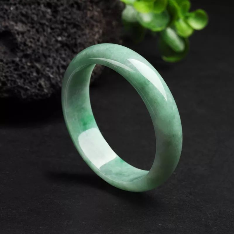 为何有些翡翠A货售价才几百元？这样的翡翠值得入手吗？  第5张