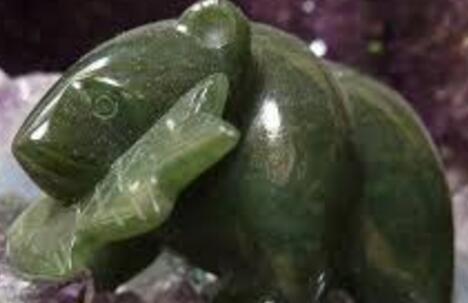 “东方瑰宝”翡翠价格一般多少钱一克？2018年市场行情会好吗？  第3张