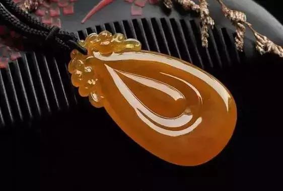 七种不同颜色翡翠，七种不同的寓意，你喜欢哪一种？  第6张