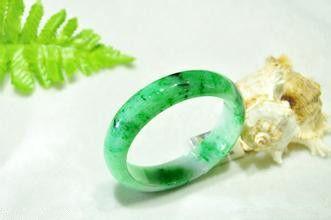 豆种翡翠就是低端翡翠吗？有的豆种比玻璃种还贵呢！  第20张