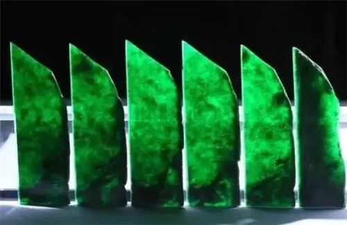 为何有些翡翠A货售价才几百元？这样的翡翠值得入手吗？  第8张