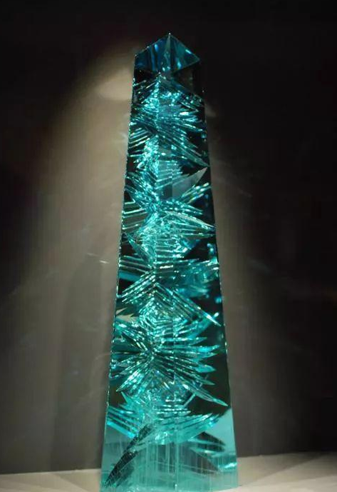 一半种粗一半种细的翡翠手镯海蓝宝，三月生辰石丨近两年极佳的升值宝石  第2张