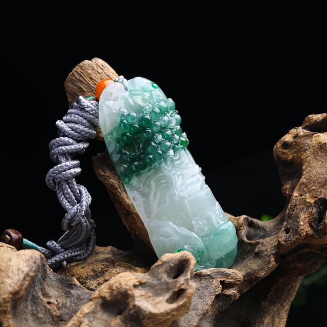 都是糯种翡翠，为什么还要区分糯化和糯冰，看完你就明白了  第5张