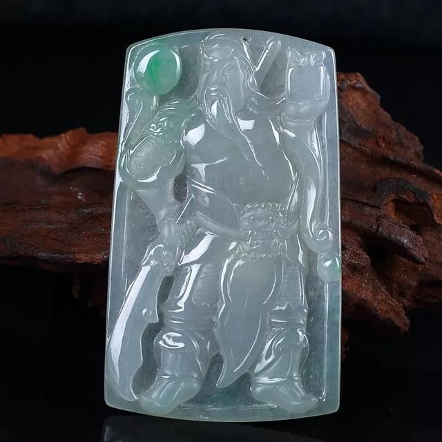 知道翡翠牌子有很多种主题，但你了解翡翠牌子的价格分级吗？  第6张