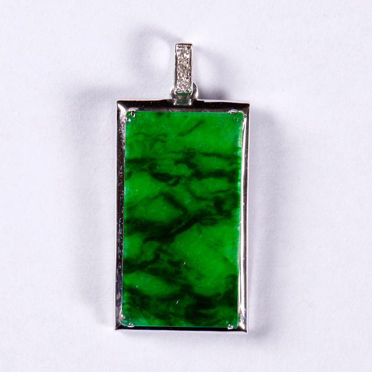 老坑翡翠凭什么就比新坑翡翠价值高？他们差在了哪里呢  第5张