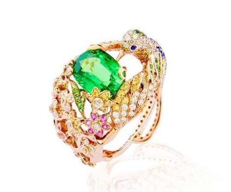 买翡翠手镯的彩宝界最具升值潜力的姐妹花——坦桑石与沙弗莱石  第7张