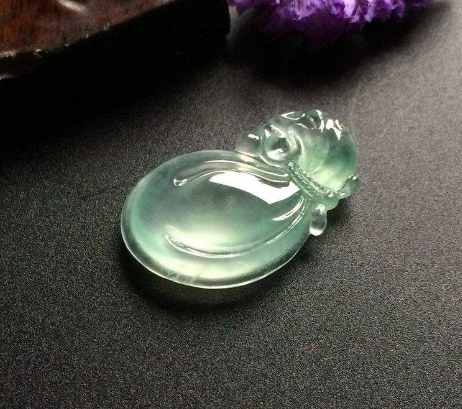 翡翠半岛房豆网后疫情时代，翡翠行业将何去何从？五大关键词值得注意  第3张