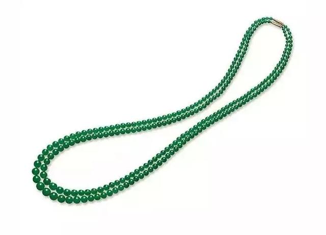 翡翠吊坠镶翡翠矿区即将停产？你的翡翠将价值连城？  第6张