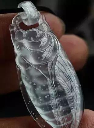 酸洗过的翡翠手镯图片高档翡翠收藏趋势  第5张