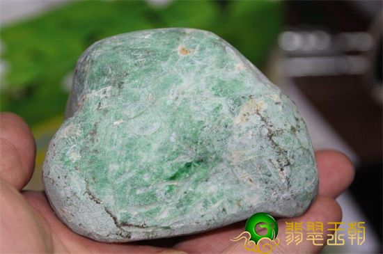 翡翠原石都有什么品种?翡翠原石市场有哪些?   第3张