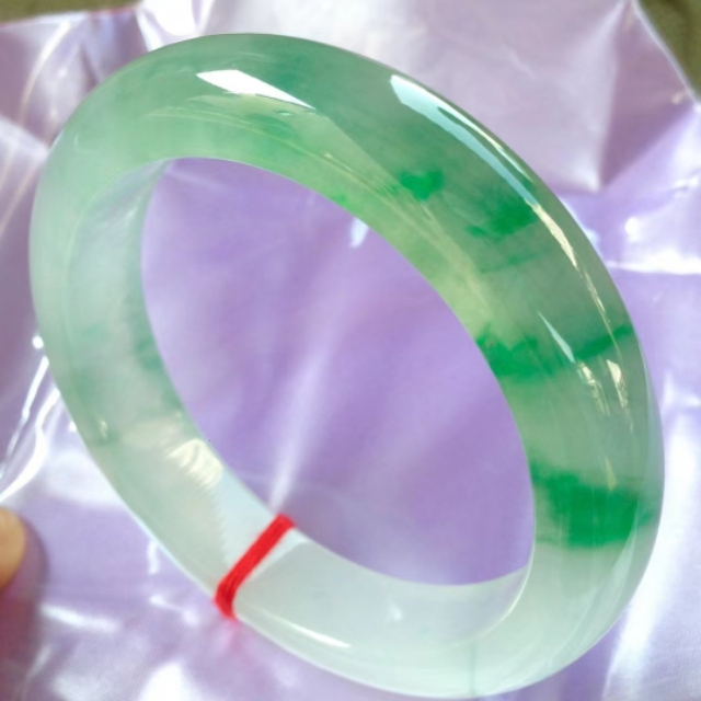 50万以上的翡翠手镯吗翡翠手镯价格对比图，对比查价格，再也不担心上当了  第14张