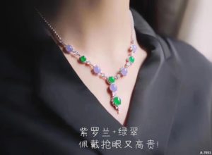 紫罗兰花配搭绿翠蛋面的翡翠颈链   第4张