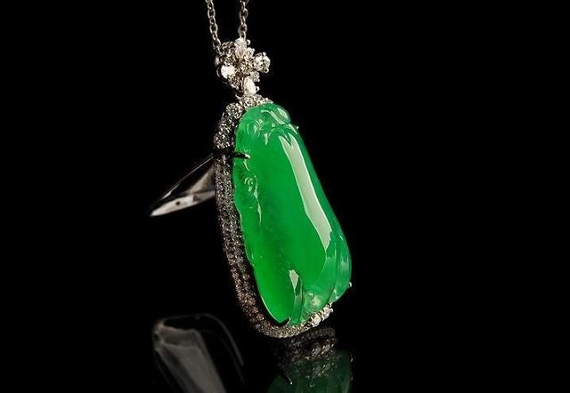 翡翠价格近年来疯狂暴涨，但是告诉你原因你却只能默默点头啊！  第2张