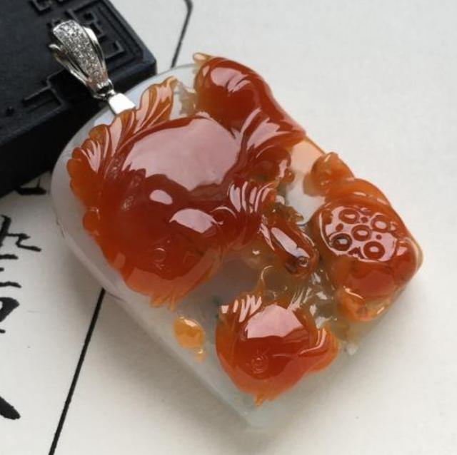 翡翠手镯圈口磨损红色的翡翠为什么称为红翡，而不是红翡翠？原来它是一种次生色  第18张