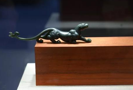 七彩云南翡翠水分疫情下的和田玉市场：市场空荡，货源紧张  第12张