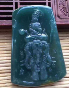 翡翠手镯阳绿飘花今天教朋友们认清翡翠的“三青三水”，买玉不吃亏  第9张