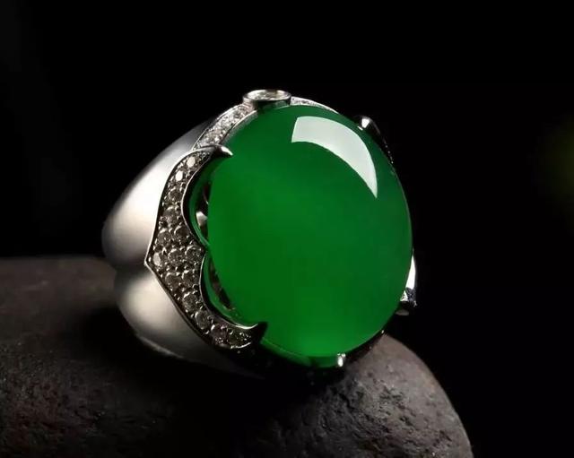 翡翠界“四大天王”，贵到让你怀疑人生……  第8张