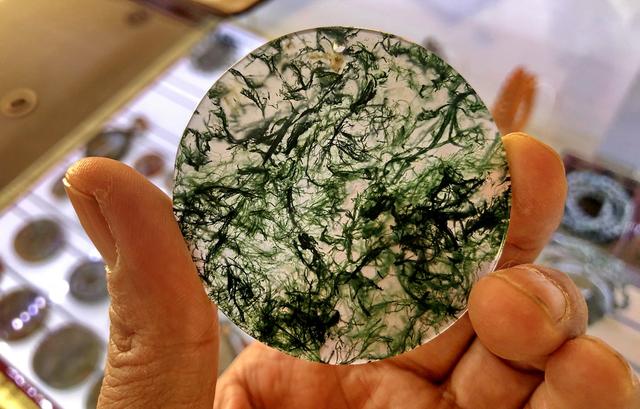 玛瑙第一镇：疫情后生意惨淡，水胆玛瑙白菜价，玛瑙这行业怎么了  第11张