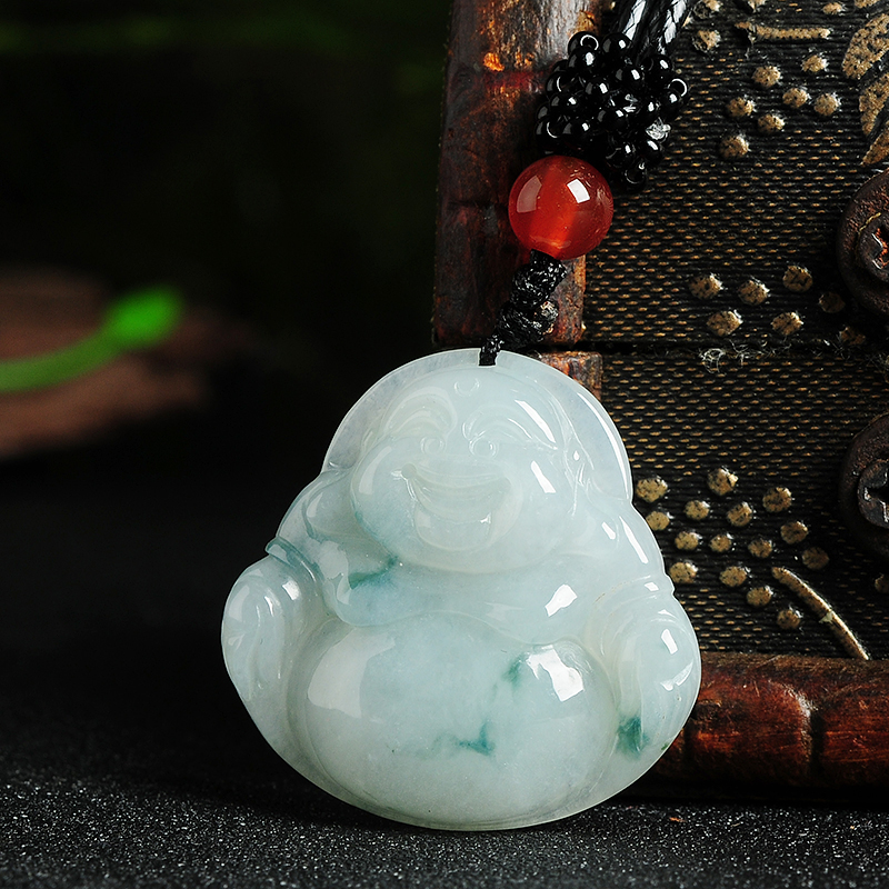 玉器市场价值翡翠佛挂件有什么寓意？翡翠佛挂件如何进行选择   第3张