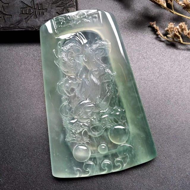 什么是冰种翡翠五句不能说如果按照重量计算翡翠的价格，砖头料就成了我们买不起的珍品  第18张