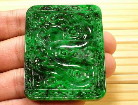 买玉翡翠手镯满绿翡翠很贵？听我的，你也可以买得起！  第4张