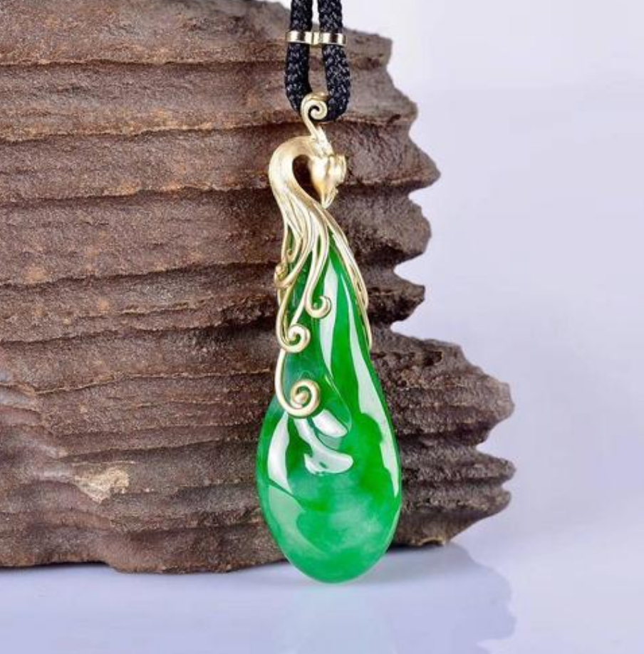 国人的玩玉历史长达七千年，初来乍到的翡翠为什么能后来居上？  第4张