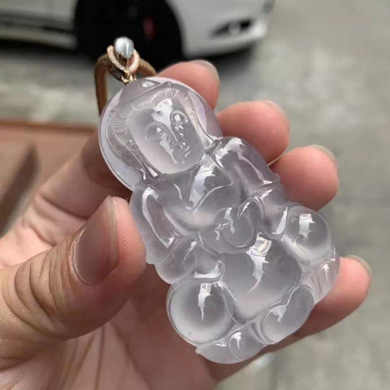 翡翠手镯怎样标价老坑玻璃种竟然卖白菜价：差的雕刻工艺让好翡翠一文不值  第2张