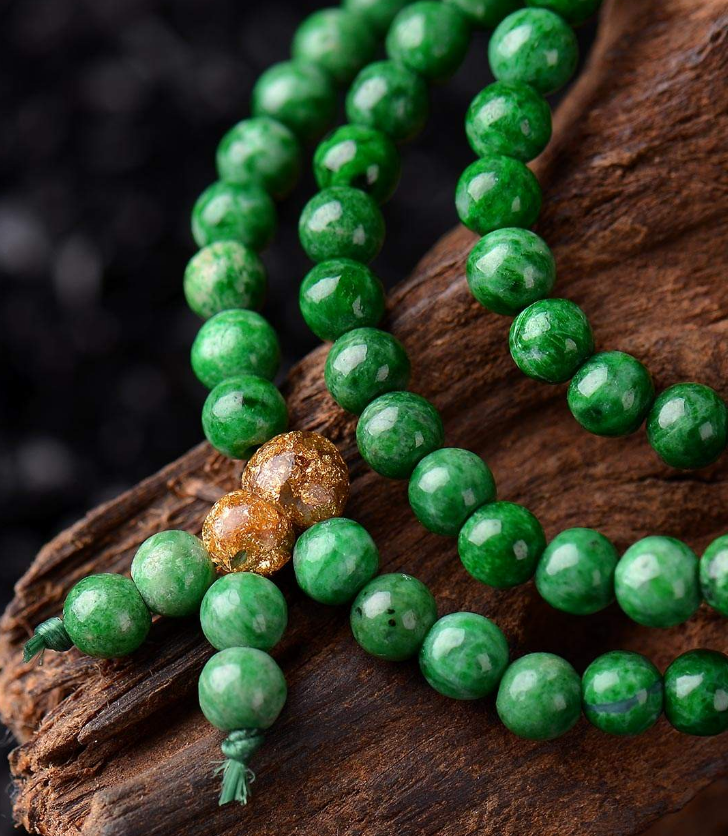 铁龙生翡翠值得买吗？它是少数颜色很美价格还十分实惠的翡翠！  第23张