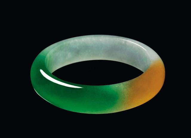 如何判断翡翠手镯的价格，看完终生受益！  第1张