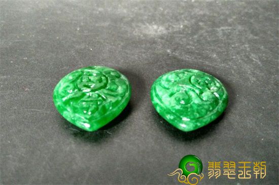 什么是干青种翡翠 干青种翡翠有哪些特点   第3张